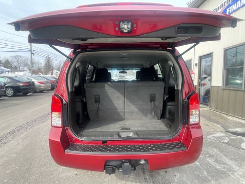 Used 2012 Nissan Pathfinder S image 8