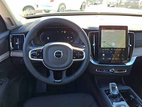 New 2026 Volvo XC90 B5 Plus w/ Protection Package Premier image 10