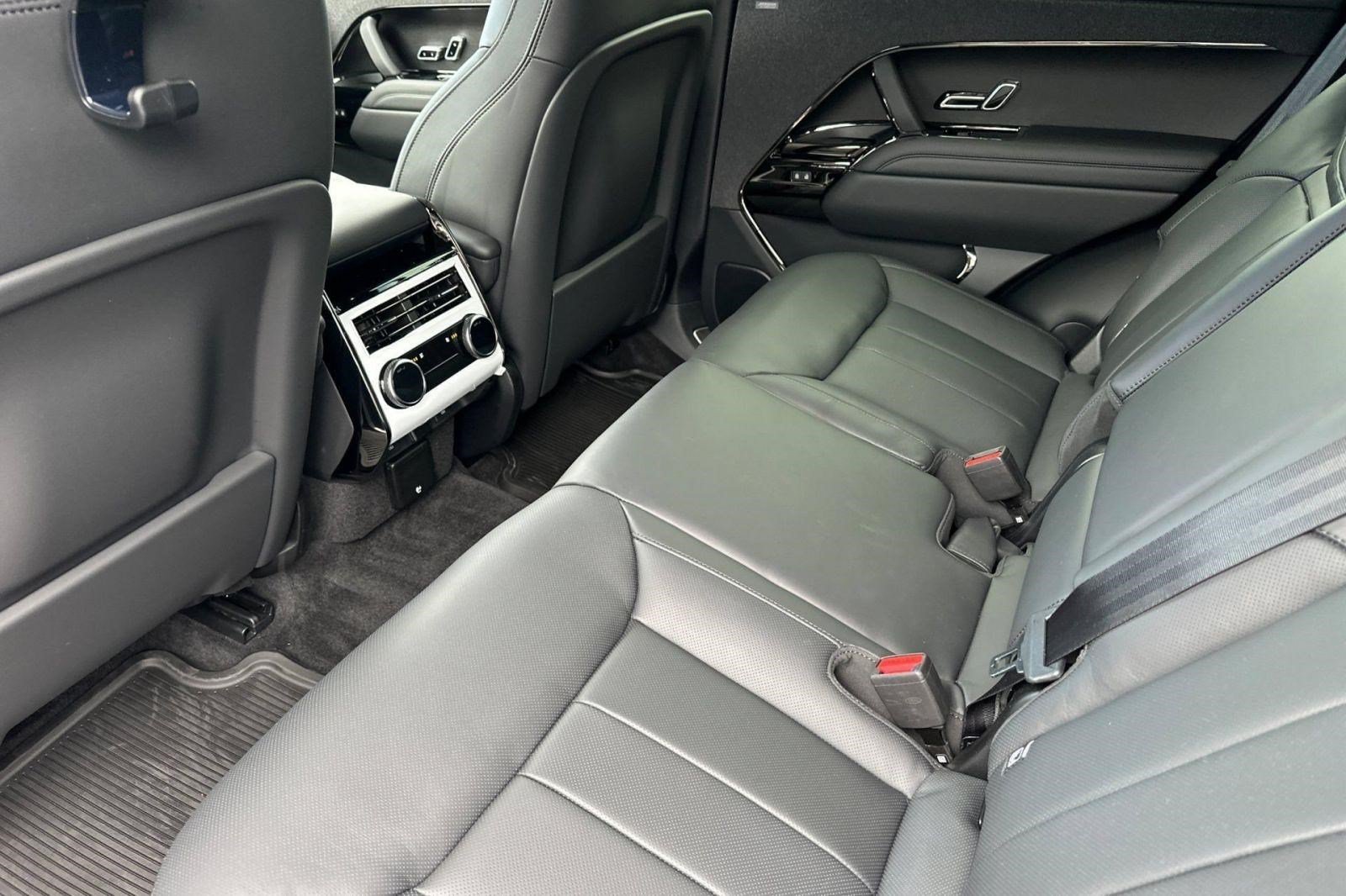 New 2026 Land Rover Range Rover Sport Dynamic SE AWD/4WD image 29