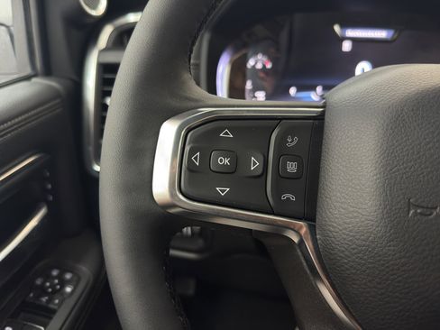 New 2025 RAM 2500 Laramie AWD/4WD image 29