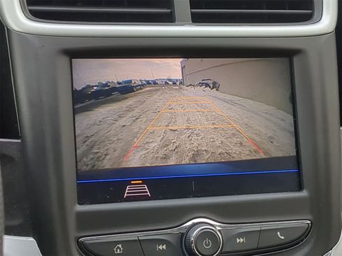 Used 2020 Chevrolet Sonic LT image 35