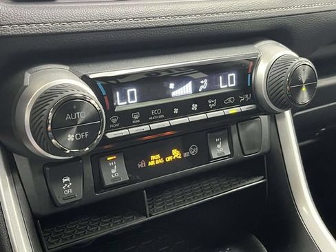 Used 2025 Toyota RAV4 XLE w/ Convenience Package AWD/4WD image 38