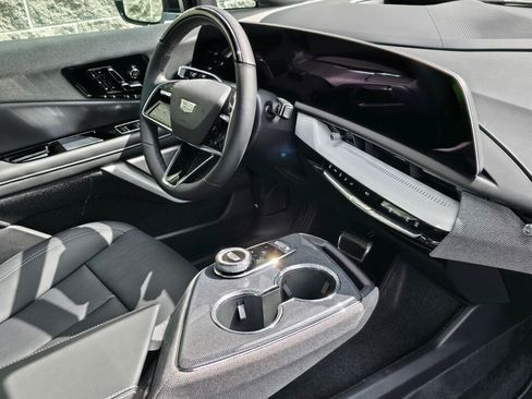 New 2026 Cadillac Optiq Luxury 2 AWD/4WD image 16