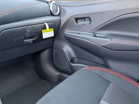 New 2025 Nissan Versa SR w/ Trunk Package image 33