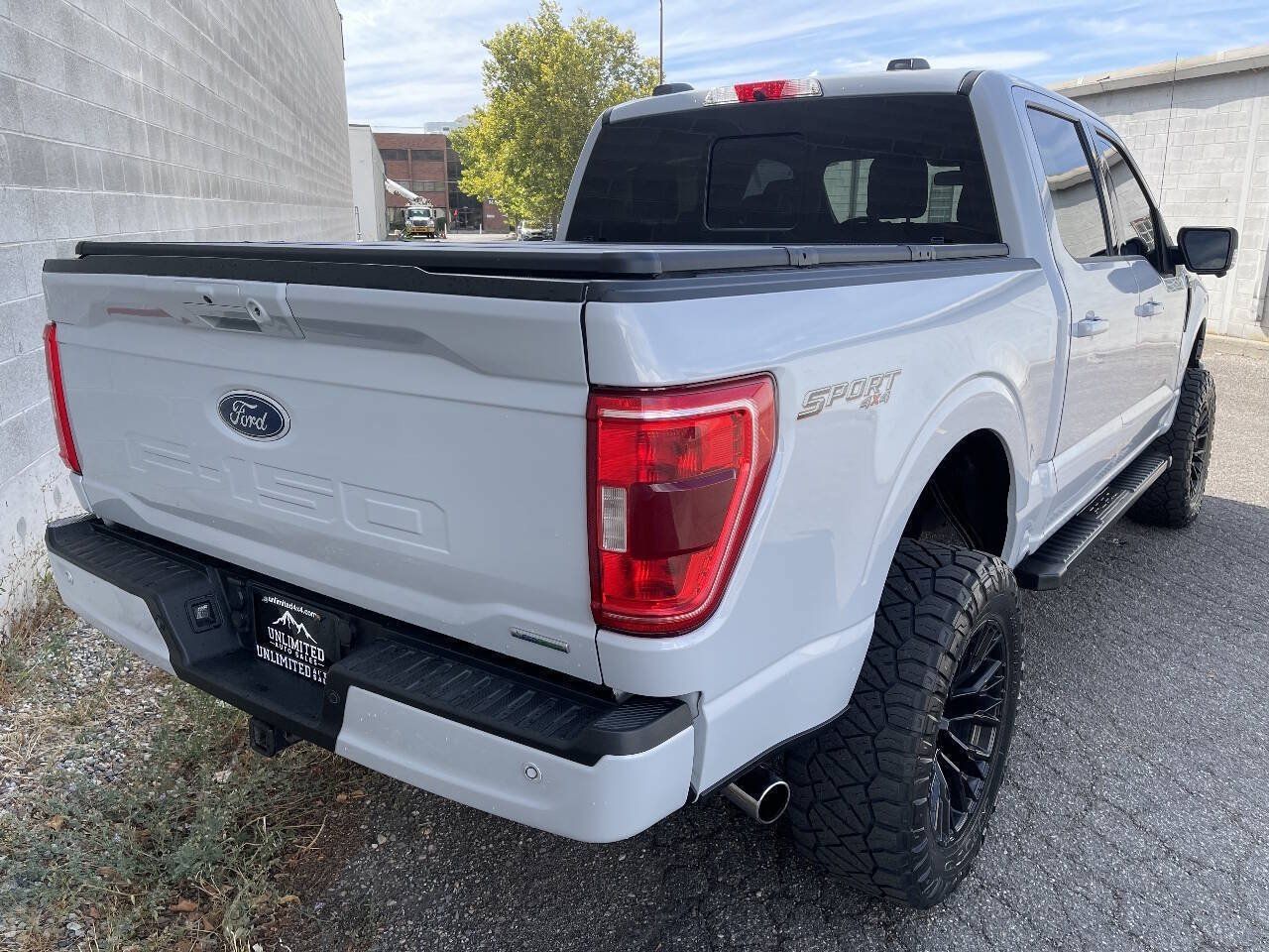 Used 2021 Ford F150 XLT w/ Equipment Group 302A High AWD/4WD image 5