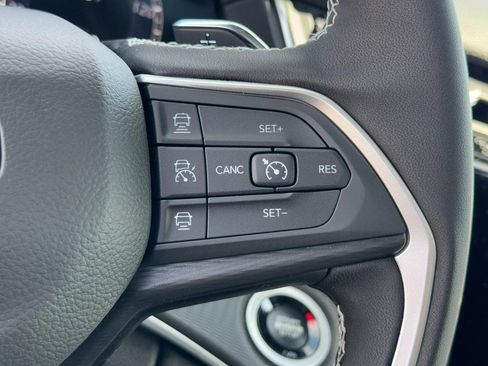 New 2026 Jeep Grand Cherokee Laredo X AWD/4WD image 13