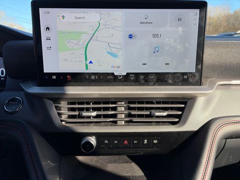 Used 2025 Ford Explorer ST-Line image 8