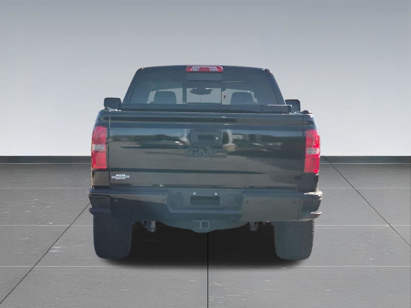 Used 2018 GMC Sierra 1500 SLE w/ Elevation Edition AWD/4WD image 5