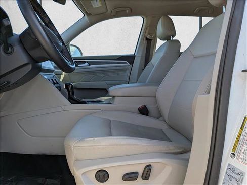 Used 2021 Volkswagen Atlas SE FWD image 15