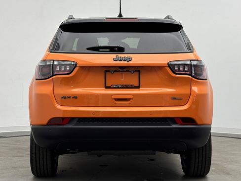 Used 2026 Jeep Compass Limited image 6