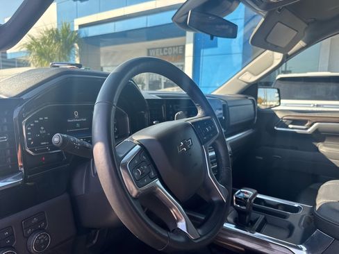 Certified 2025 Chevrolet Silverado 1500 LT Trail Boss w/ Convenience Package II image 9