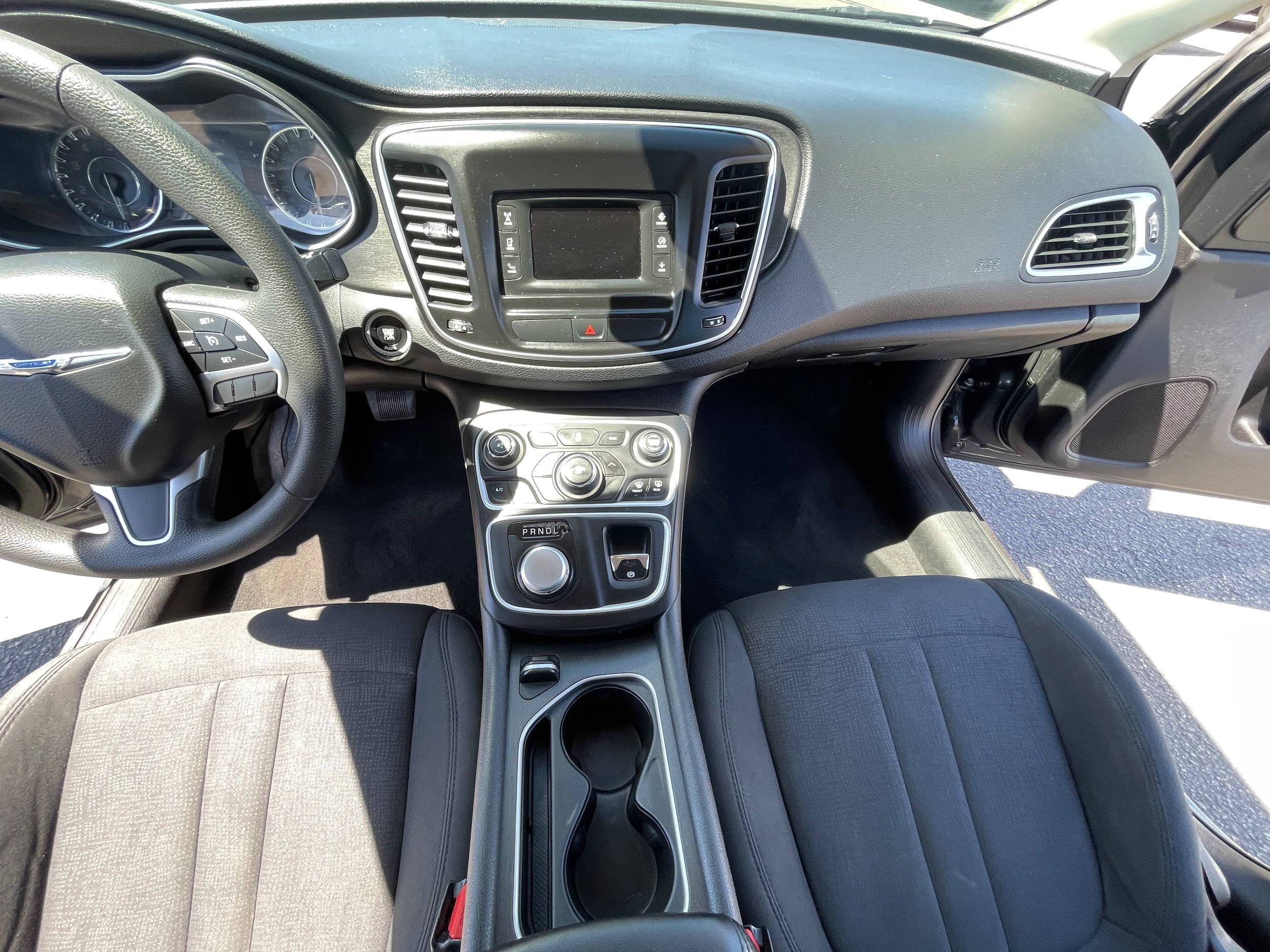 Used 2016 Chrysler 200 Limited FWD image 18