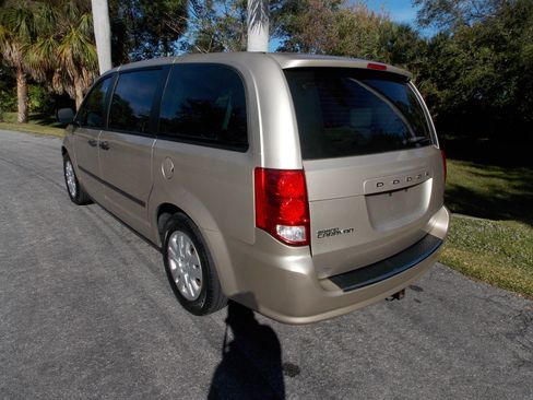 Used 2014 Dodge Grand Caravan American Value Package image 7