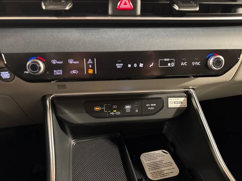 New 2026 Kia Carnival EX FWD image 19