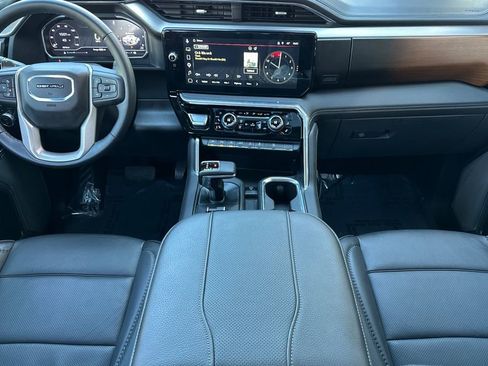 Used 2025 GMC Sierra 1500 Denali w/ Denali Reserve Package AWD/4WD image 13