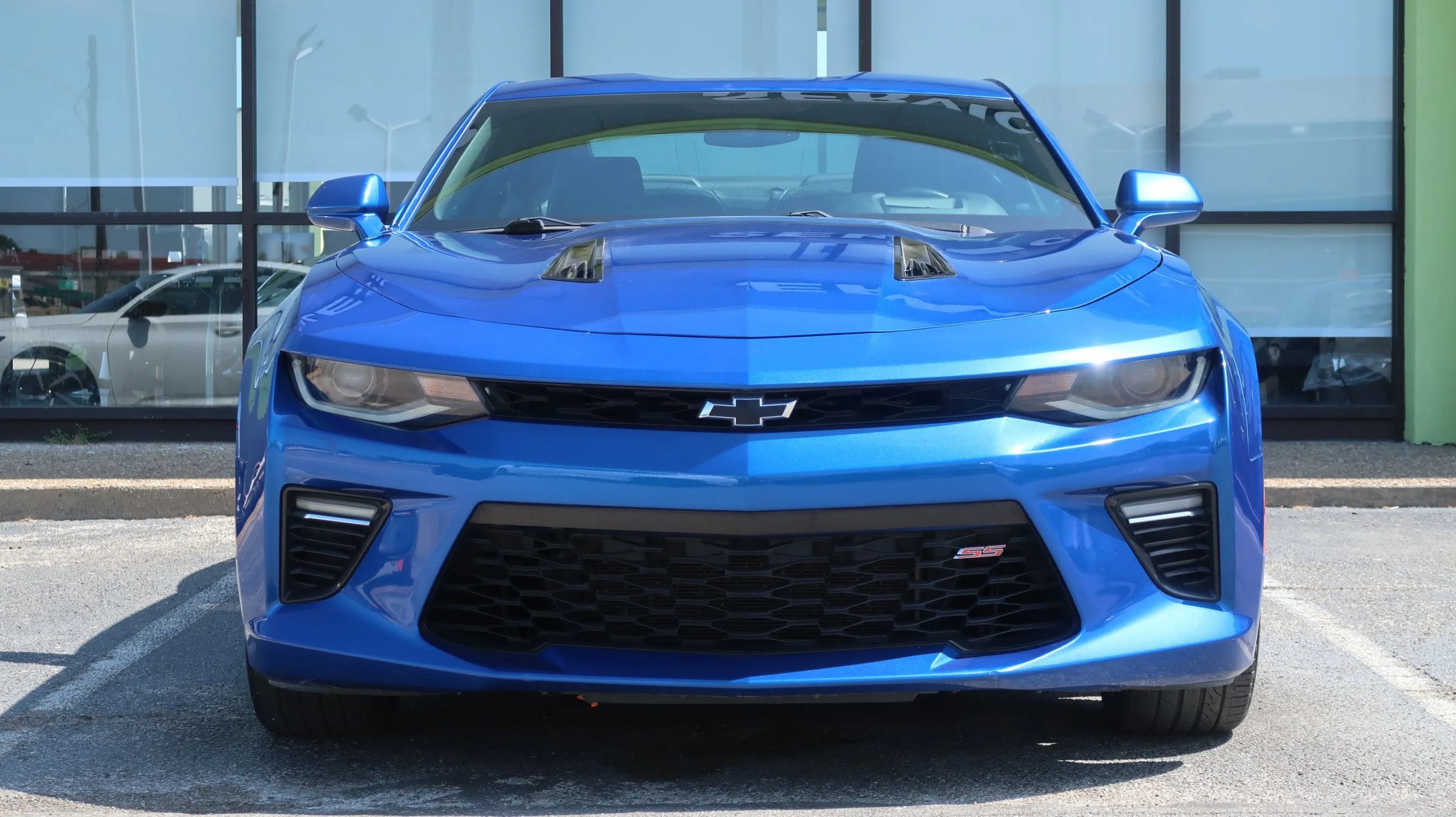 Used 2018 Chevrolet Camaro SS RWD image 2