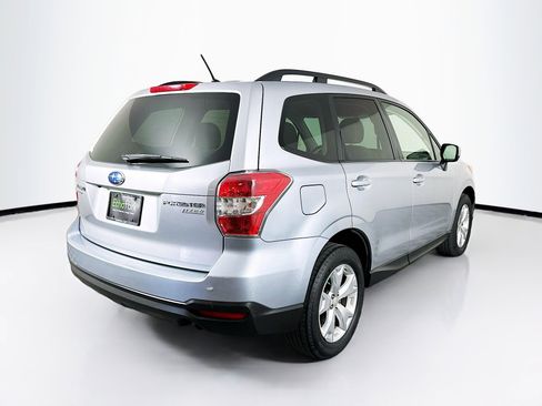 Used 2014 Subaru Forester 2.5i Premium w/ All-Weather Package AWD/4WD image 9