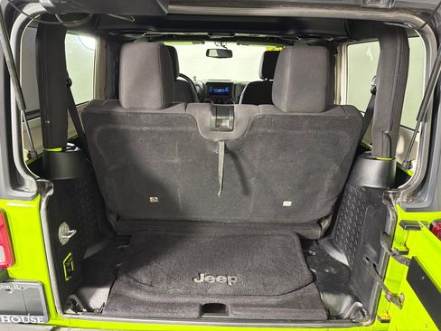 Used 2013 Jeep Wrangler Sport AWD/4WD image 18