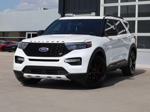 Used 2022 Ford Explorer ST w/ Equipment Group 401A AWD/4WD image 3