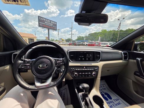 Used 2021 Kia Sportage S FWD image 13