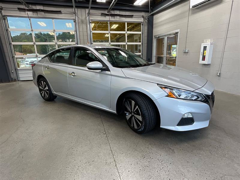 Used 2022 Nissan Altima 2.5 SV AWD/4WD image 7