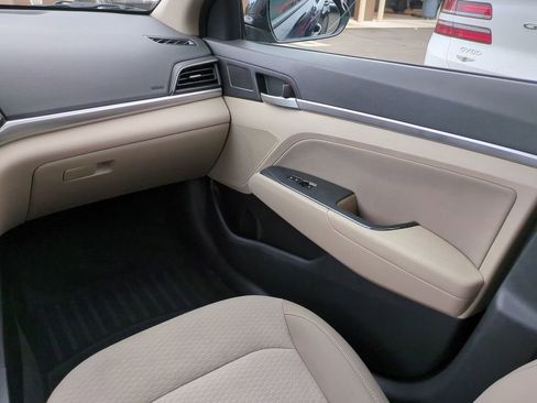 Used 2019 Hyundai Elantra Value Edition image 15