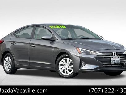 Used 2020 Hyundai Elantra SE w/ Cargo Package (C1)