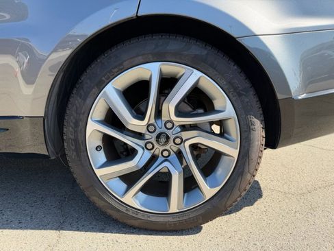 Used 2019 Land Rover Range Rover Sport HSE AWD/4WD image 8