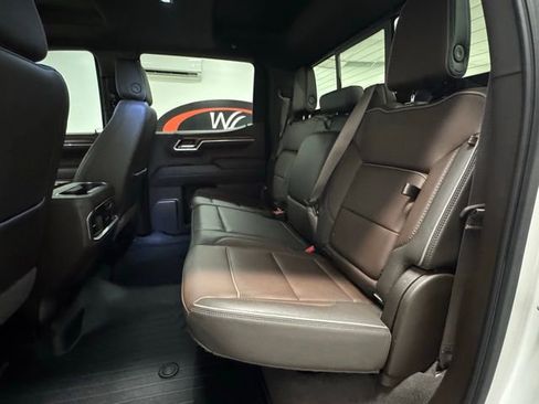 Used 2023 GMC Sierra 1500 Denali image 9