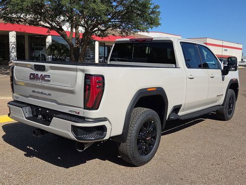 New 2026 GMC Sierra 2500 AT4 w/ AT4 Premium Plus Package AWD/4WD image 4