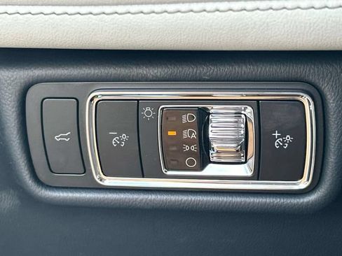 New 2027 Lincoln Aviator AWD image 27