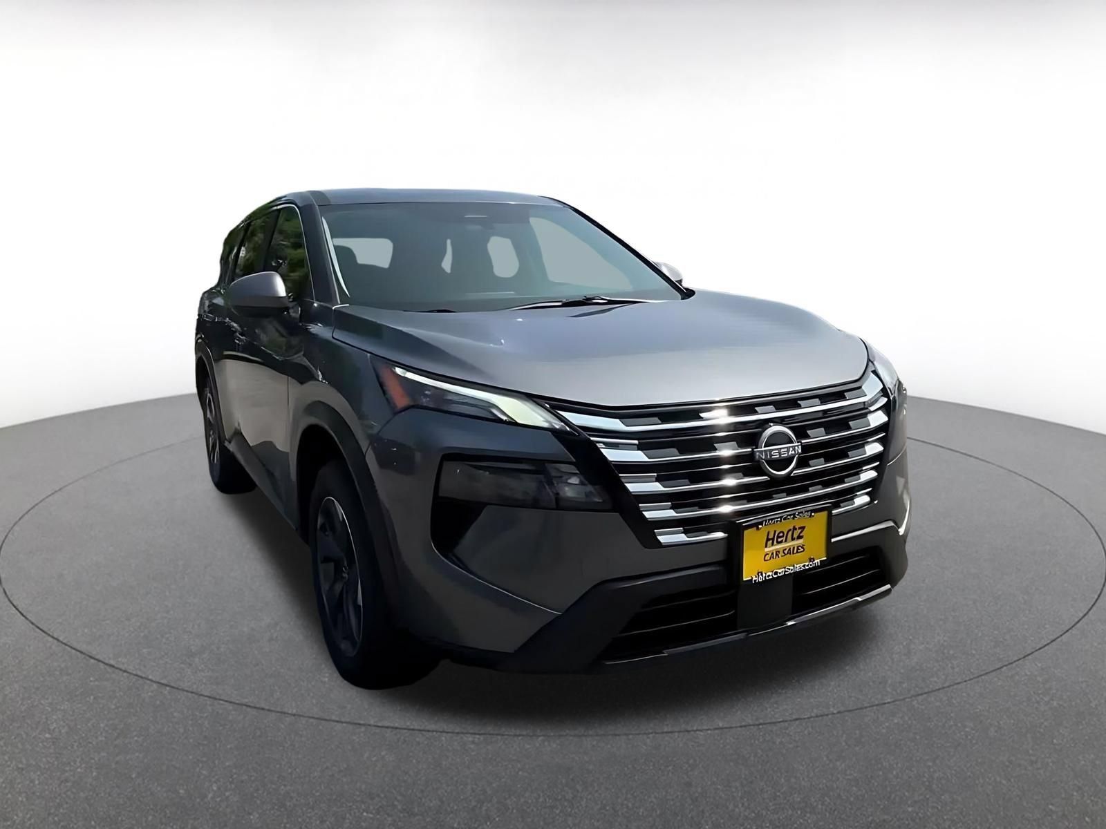 Used 2025 Nissan Rogue SV FWD image 3