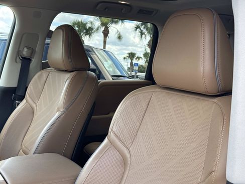 Used 2025 INFINITI QX80 Luxe RWD image 47