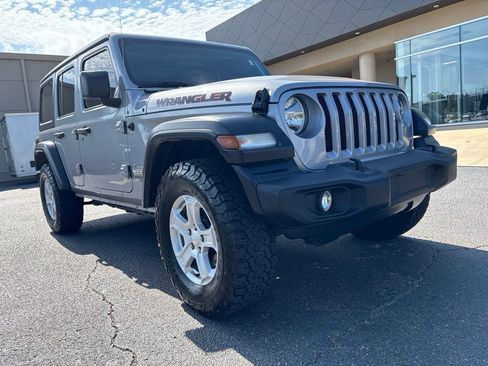 Used 2020 Jeep Wrangler Unlimited Sport S AWD/4WD image 3
