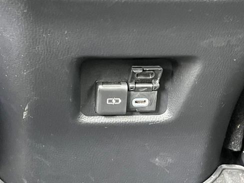 Used 2024 Toyota RAV4 AWD Hybrid image 14