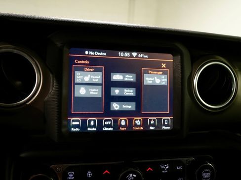 Used 2019 Jeep Wrangler Unlimited Rubicon w/ Dual Top Group image 23