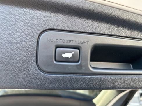 Used 2023 Acura MDX Technology image 18