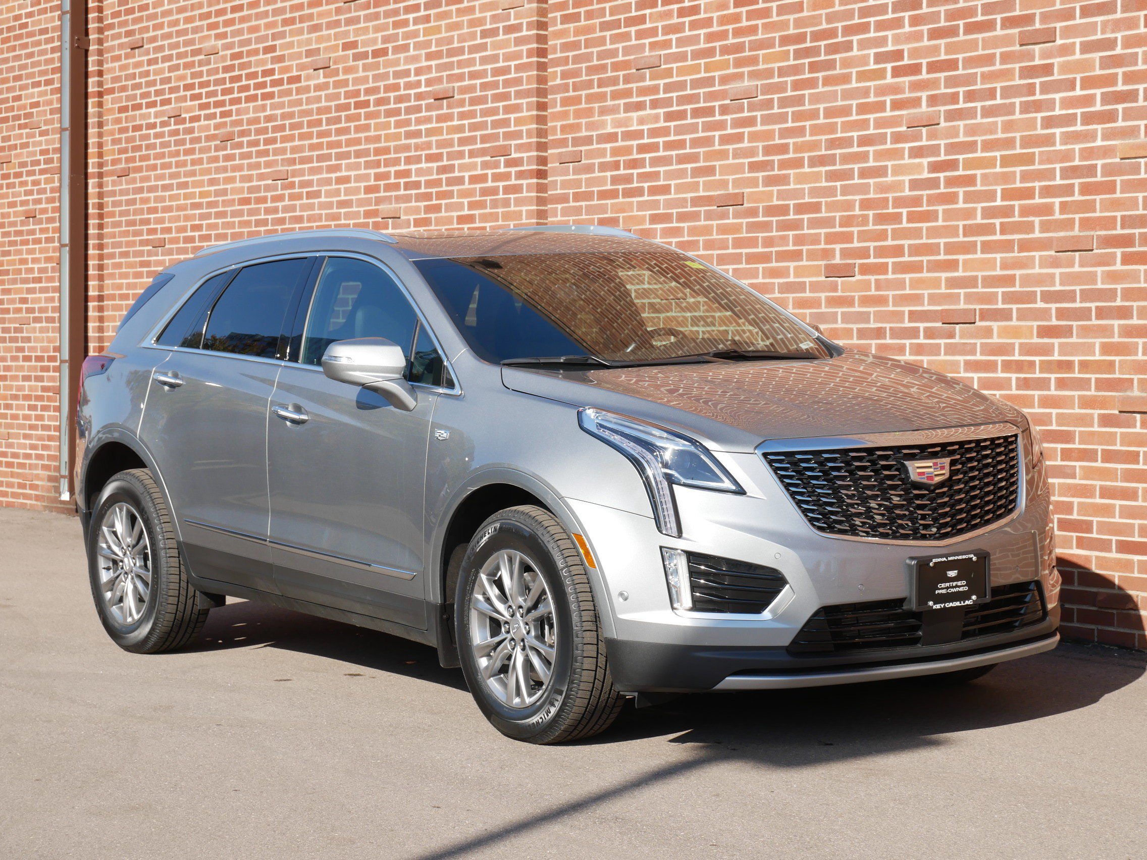Used 2023 Cadillac XT5 Premium Luxury w/ Technology Package AWD/4WD image 27
