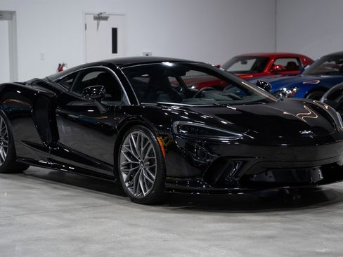 Used 2021 McLaren GT image 16