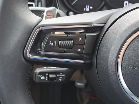 New 2026 Porsche Macan image 31