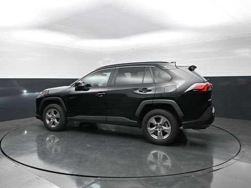 Used 2025 Toyota RAV4 XLE FWD image 2