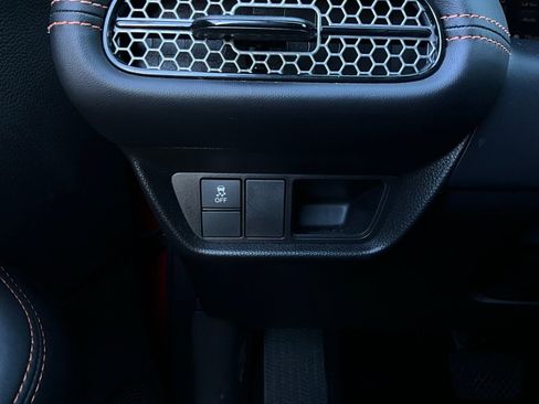 Used 2025 Honda HR-V Sport image 20