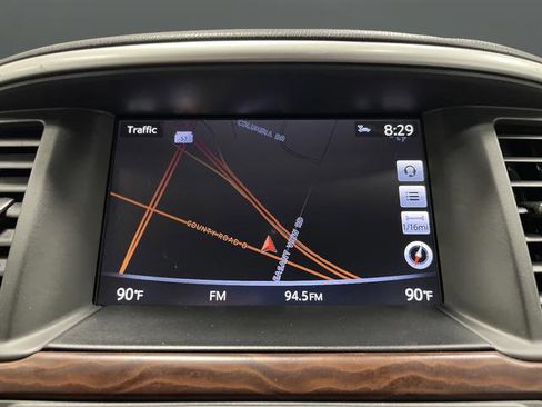 Used 2020 Nissan Pathfinder Platinum image 10