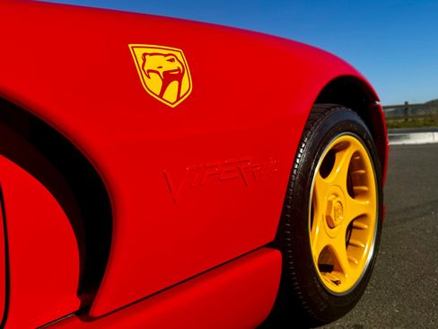 Used 1996 Dodge Viper RT/10 image 16