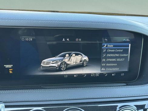 Used 2020 Mercedes-Benz S 560 4MATIC Sedan image 32