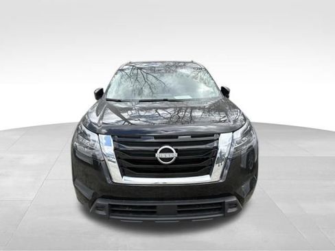 Used 2025 Nissan Pathfinder SV image 5