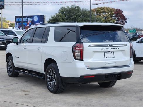 Used 2021 Chevrolet Suburban Z71 w/ Z71 Off-Road Package image 7