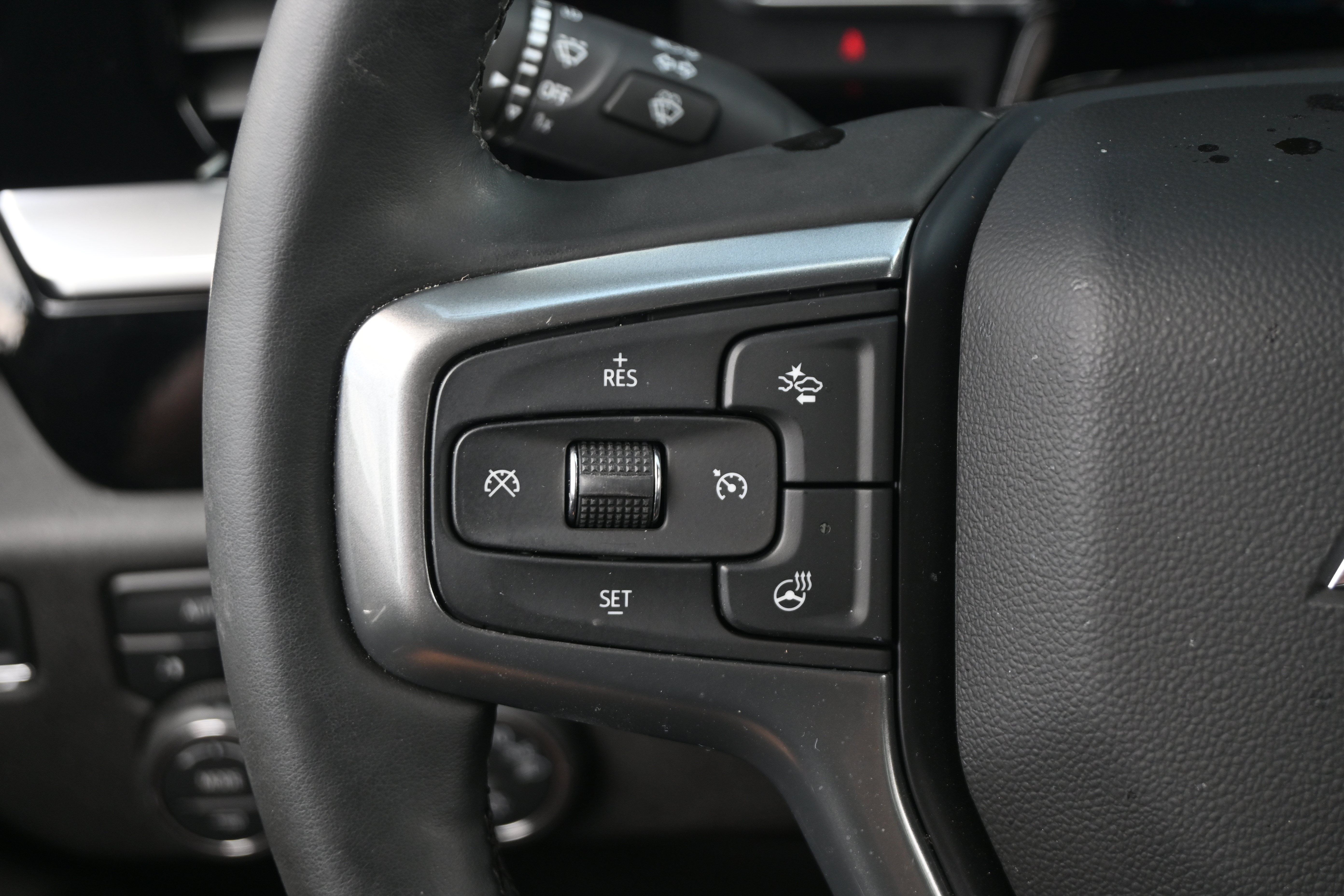 Used 2026 Chevrolet Silverado 1500 LT w/ LPO, Liner Protection Package AWD/4WD image 18