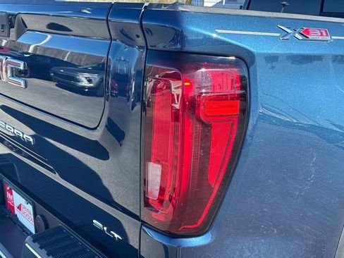 Certified 2021 GMC Sierra 1500 SLT w/ SLT Convenience Package image 12