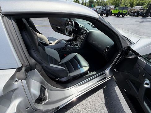 Used 2008 Chevrolet Corvette Z06 w/ Preferred Equipment Group RWD image 25
